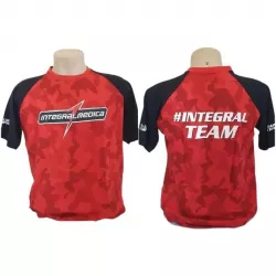 camiseta-vermelha-camuflada-integralmedica-sao-paulo-brasil